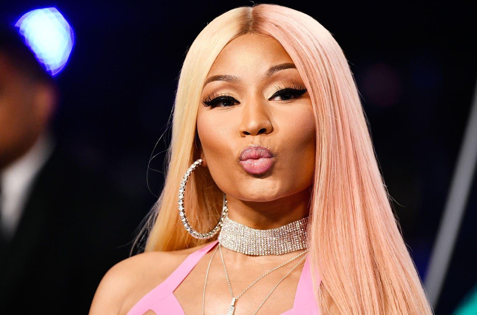 nicki-minaj-plays-an-unreleased-track-and-fans-go-crazy-with-excitement