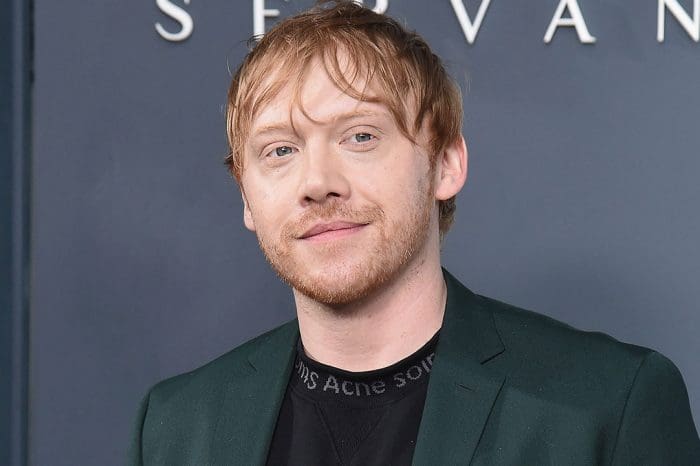 Rupert Grint Photographed Carrying His Little Daughter In His Arms On Set!