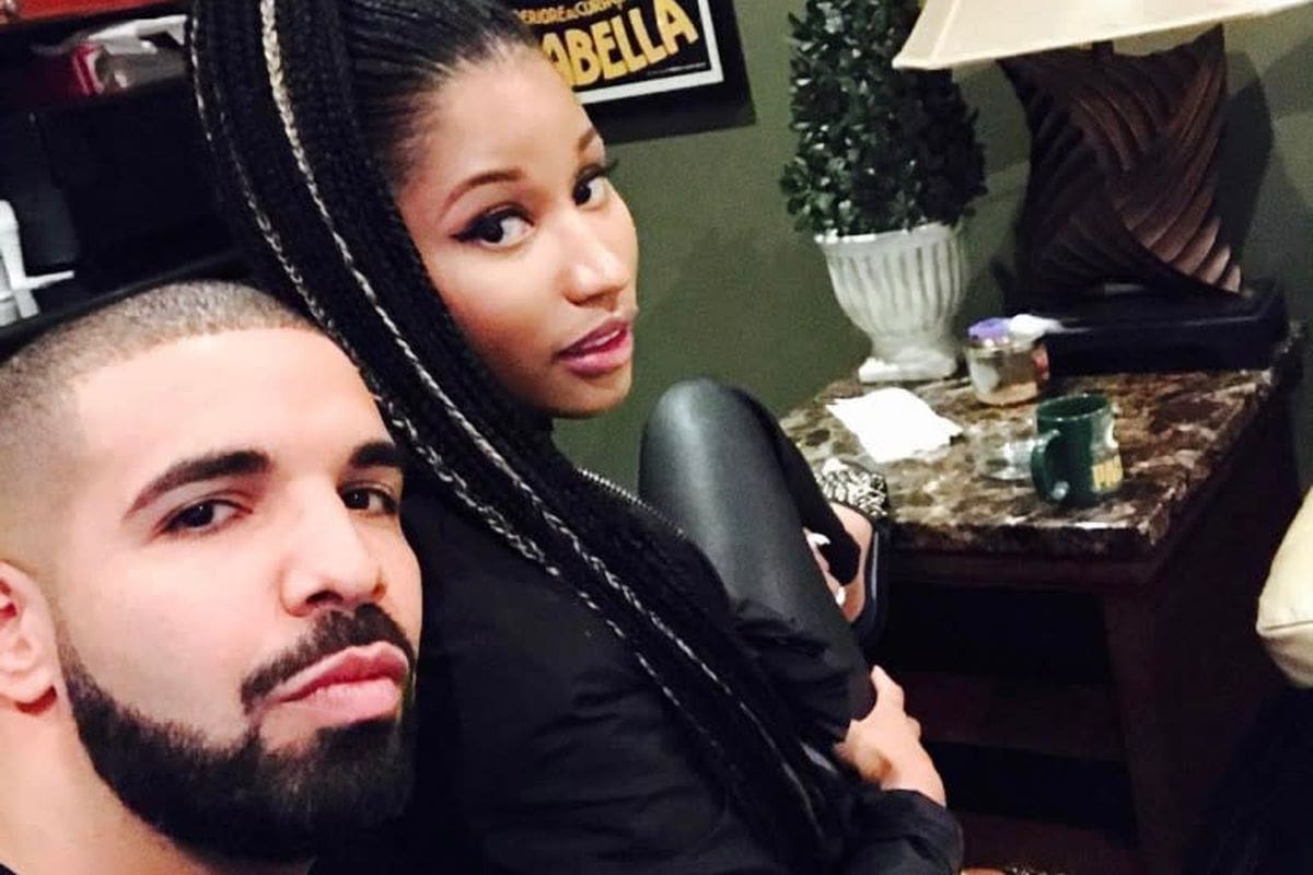 drake-spends-some-time-in-nicki-minajs-studio-and-fans-go-crazy-with-excitement