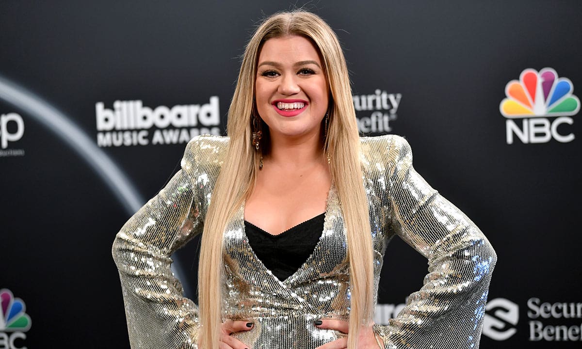 kelly-clarkson-ordered-to-pay-brandon-blackstock-almost-200k-a-month