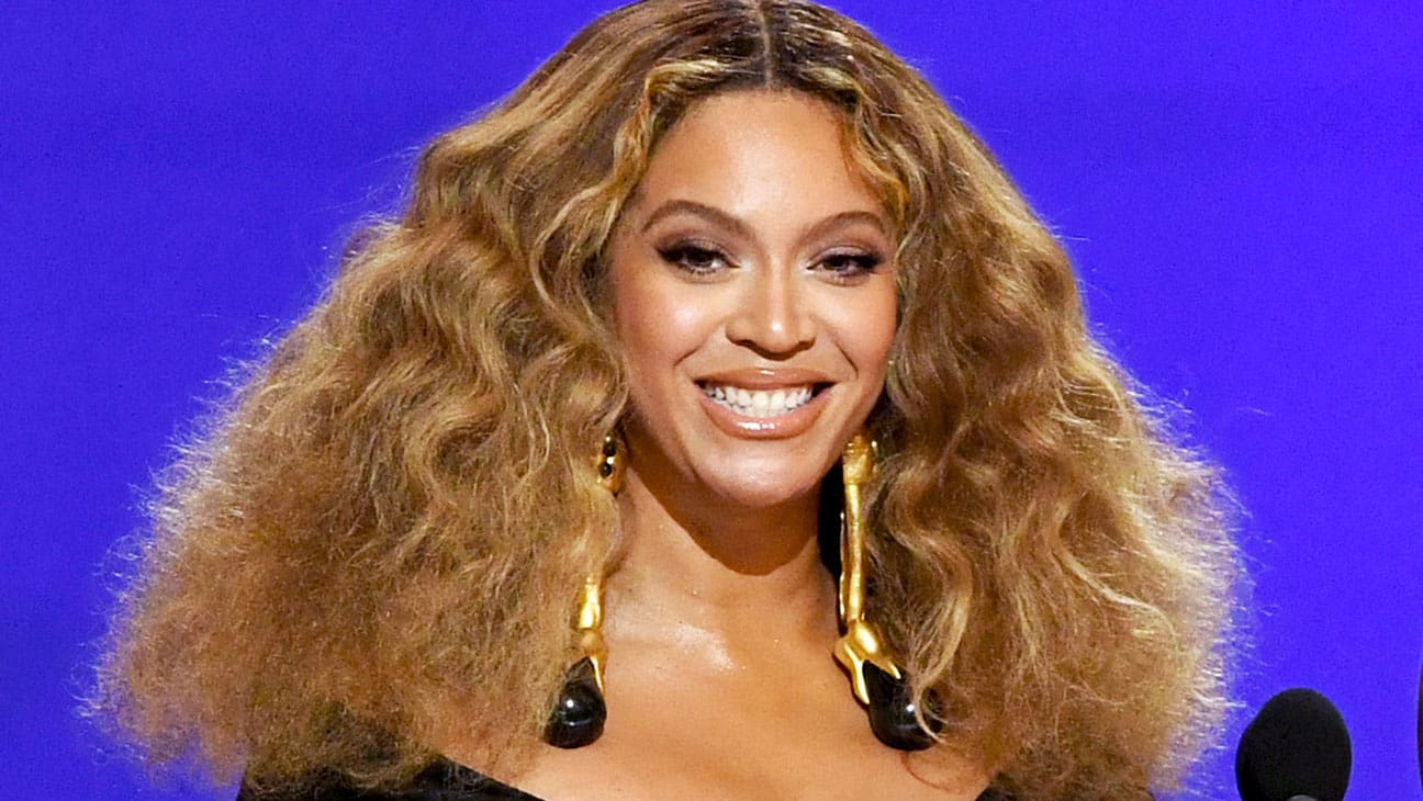 beyonce-writes-a-letter-to-fans-after-she-celebrates-her-40th-anniversary