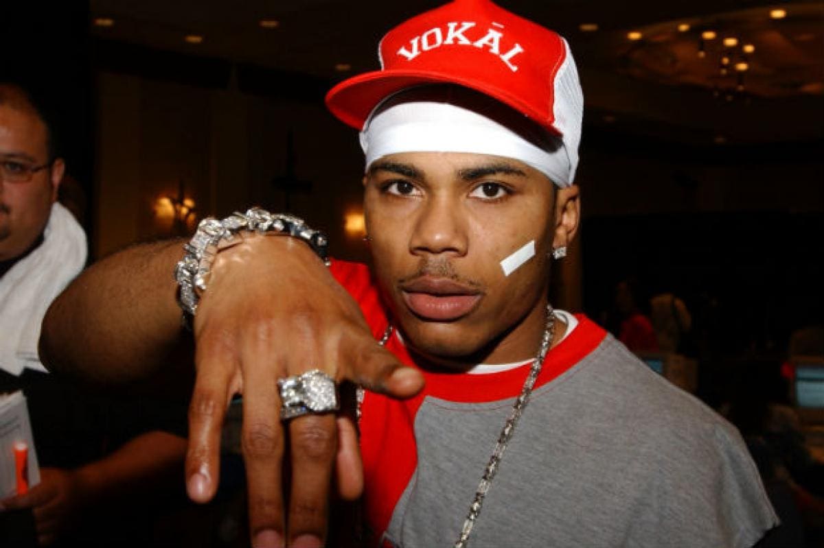 nelly-is-set-to-receive-a-prestigious-award-at-the-2021-bet-hip-hop-awards