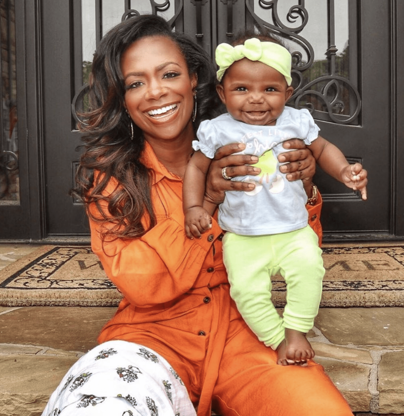 ”kandi-burruss-is-grateful-for-her-family-check-out-the-latest-pics-she-shared”
