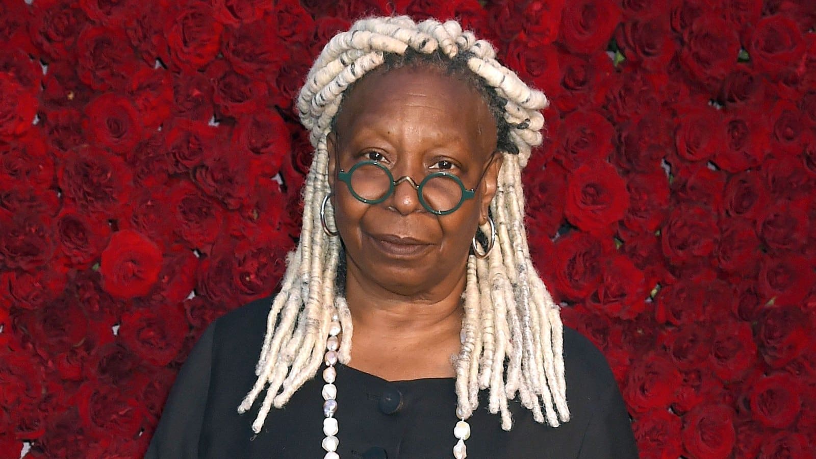 whoopi-goldberg-is-back-on-the-view-following-scandal