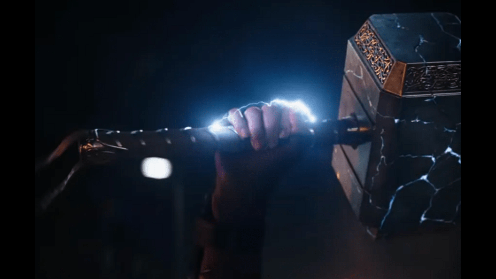Updated Hammer Mjolnir from'Thor4: Love and Thunder