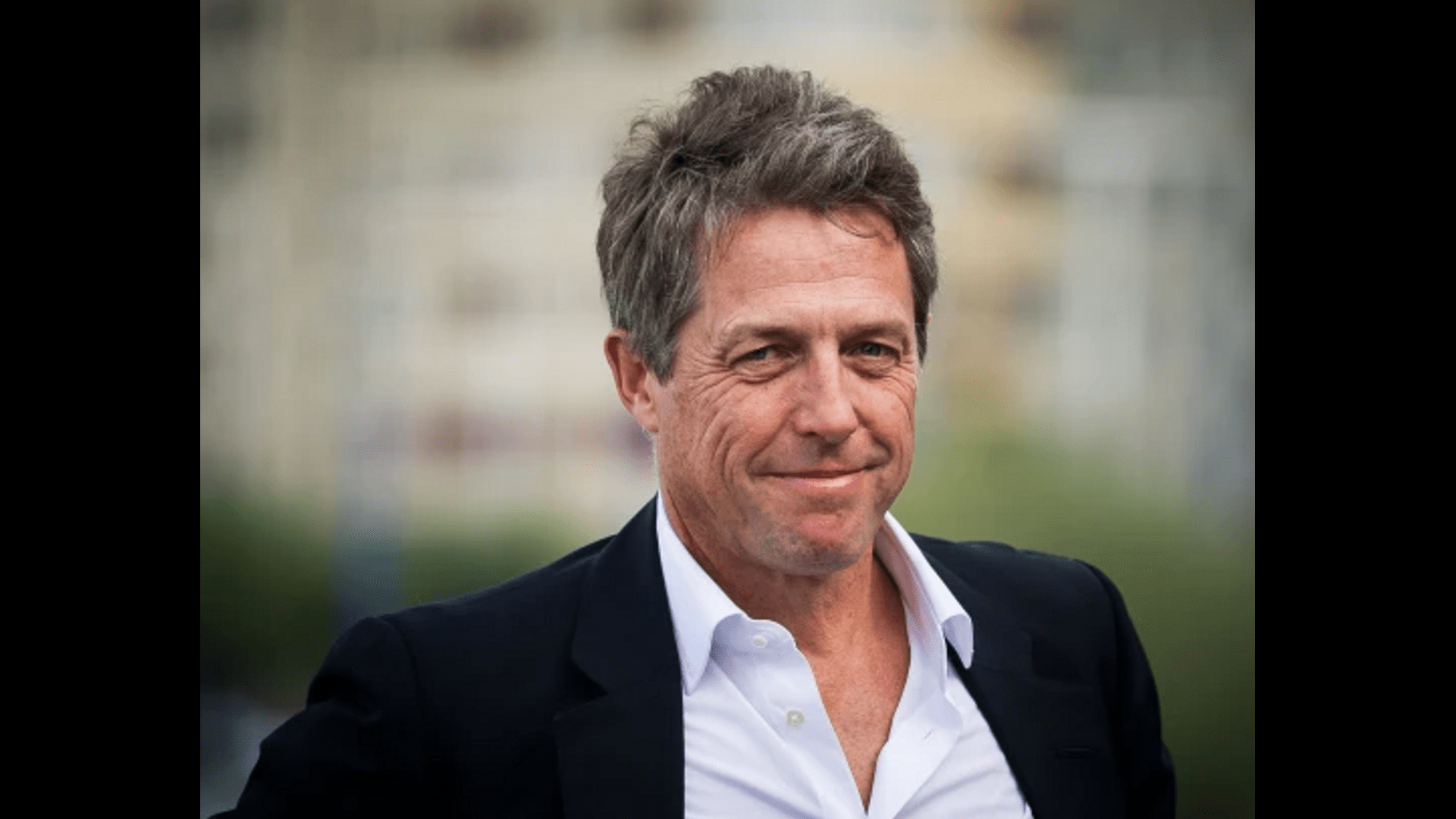 hugh-grant-accuses-journalists-of-hacking-his-phone