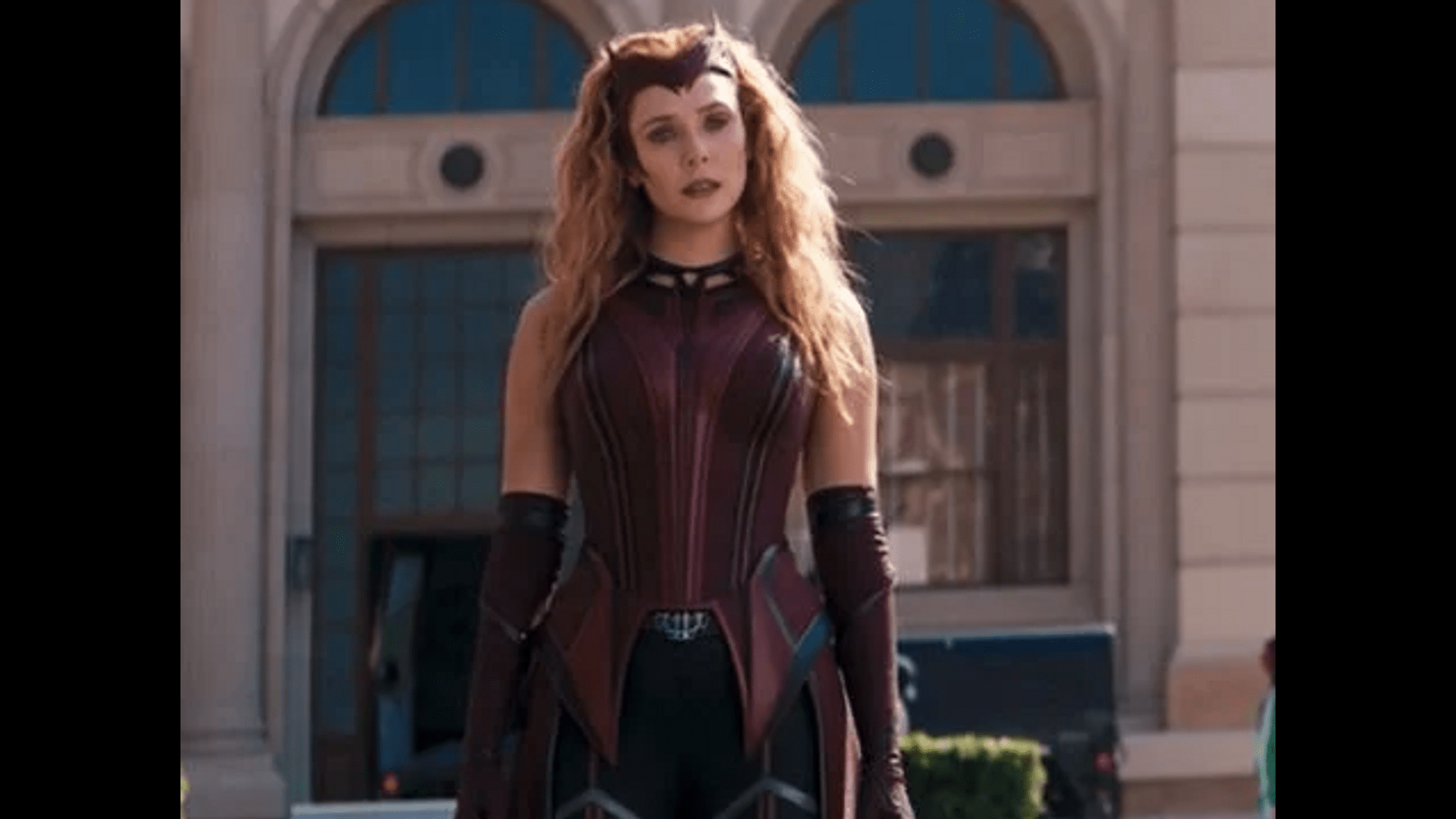 MCU STAR ELIZABETH OLSEN said that playing the hero is not attractive