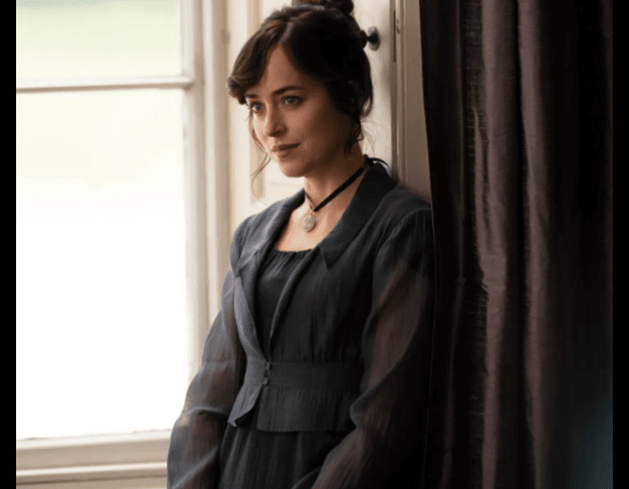 The first footage from the movie adaptation of Jane Austen's novel Persuasion has appeared. Starring Dakota Johnson