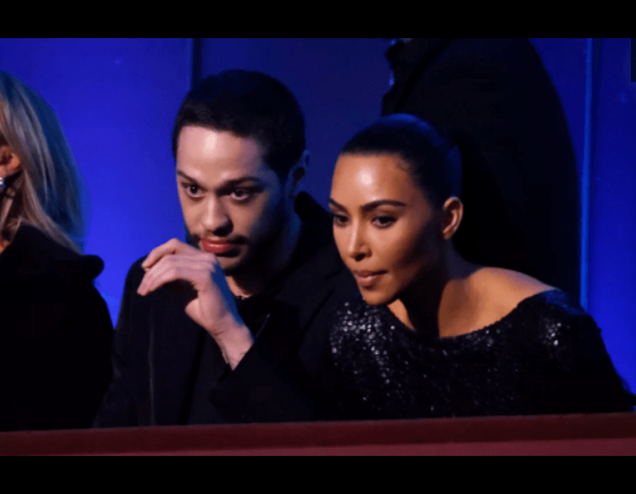 new-photo-of-lovers-kim-kardashian-and-pete-davidson-who-just-do-not-want-to-leave
