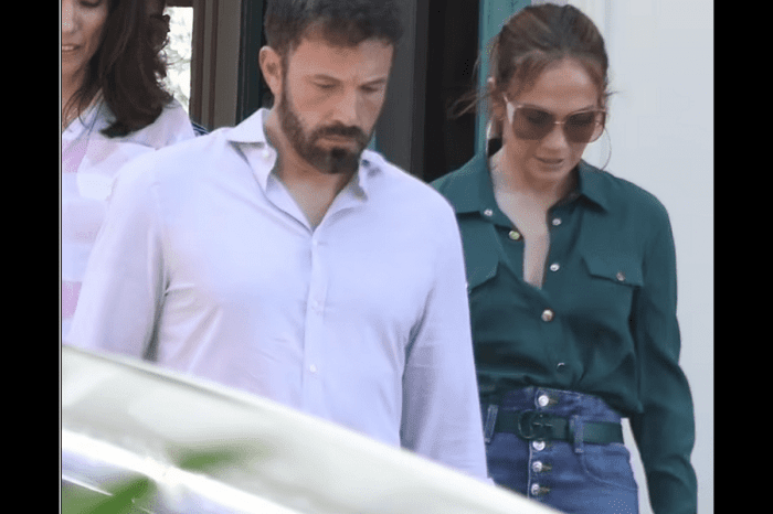 Ben Affleck and Jennifer Lopez intend to buy a $68 million mansion to live in with all the kids