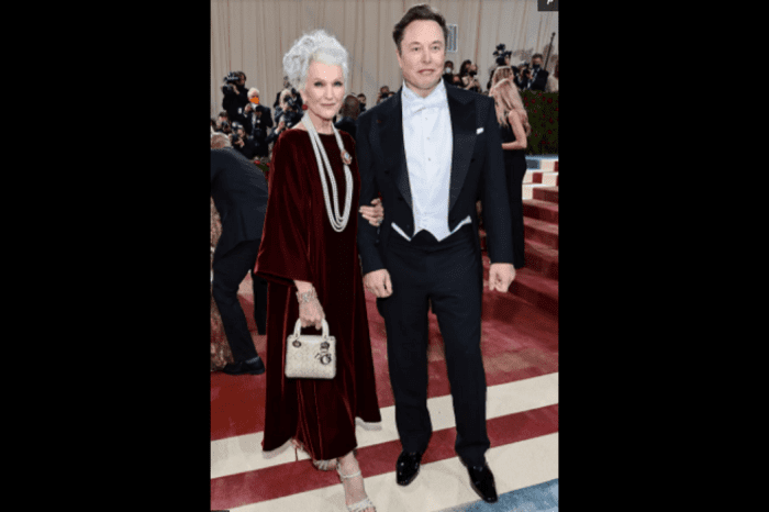 Elon musk commented on the purchase of twitter But all the attention was riveted on his mother