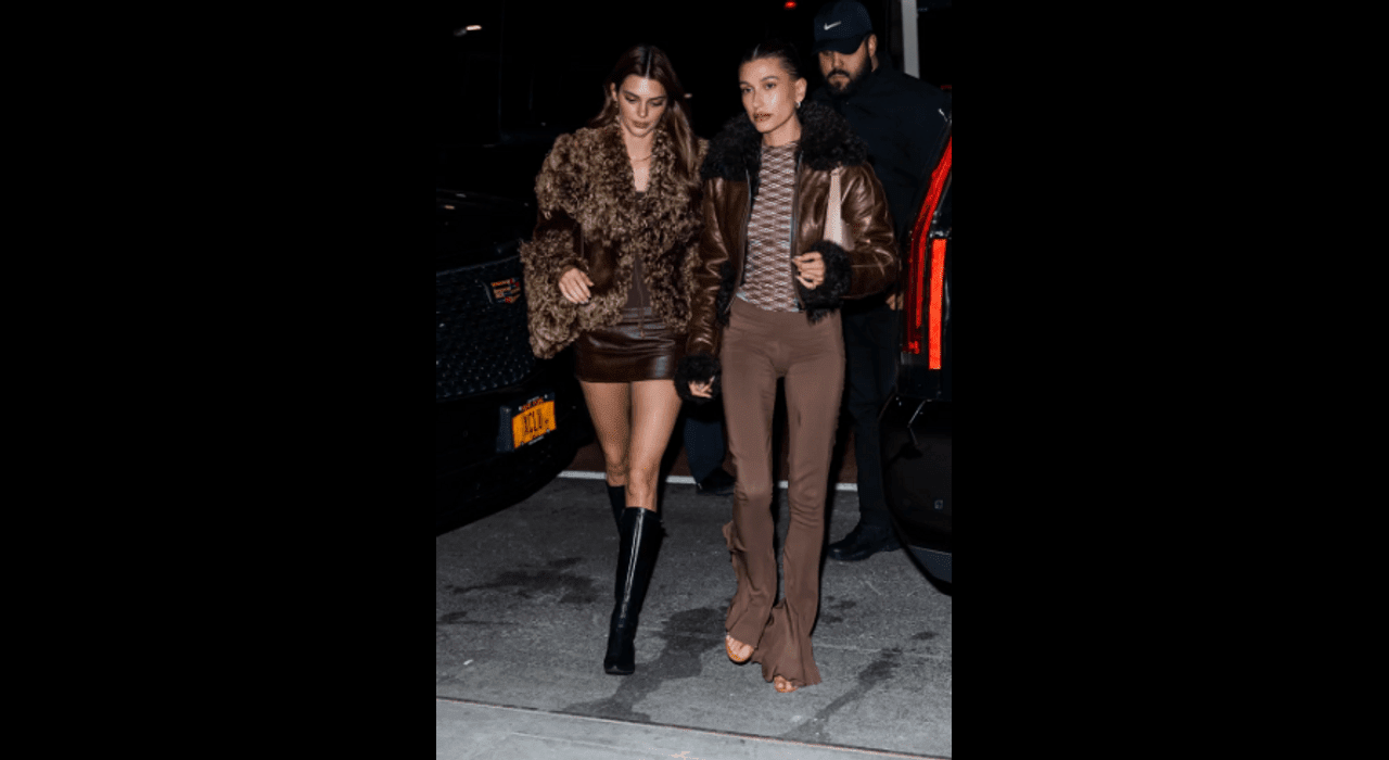 ”kendall-jenner-and-hailey-bieber-went-to-a-party-in-similar-outfits”