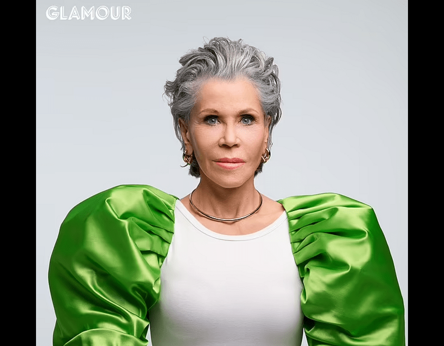84-year-old actress Jane Fonda reappears on the cover of Glamor after 63 years