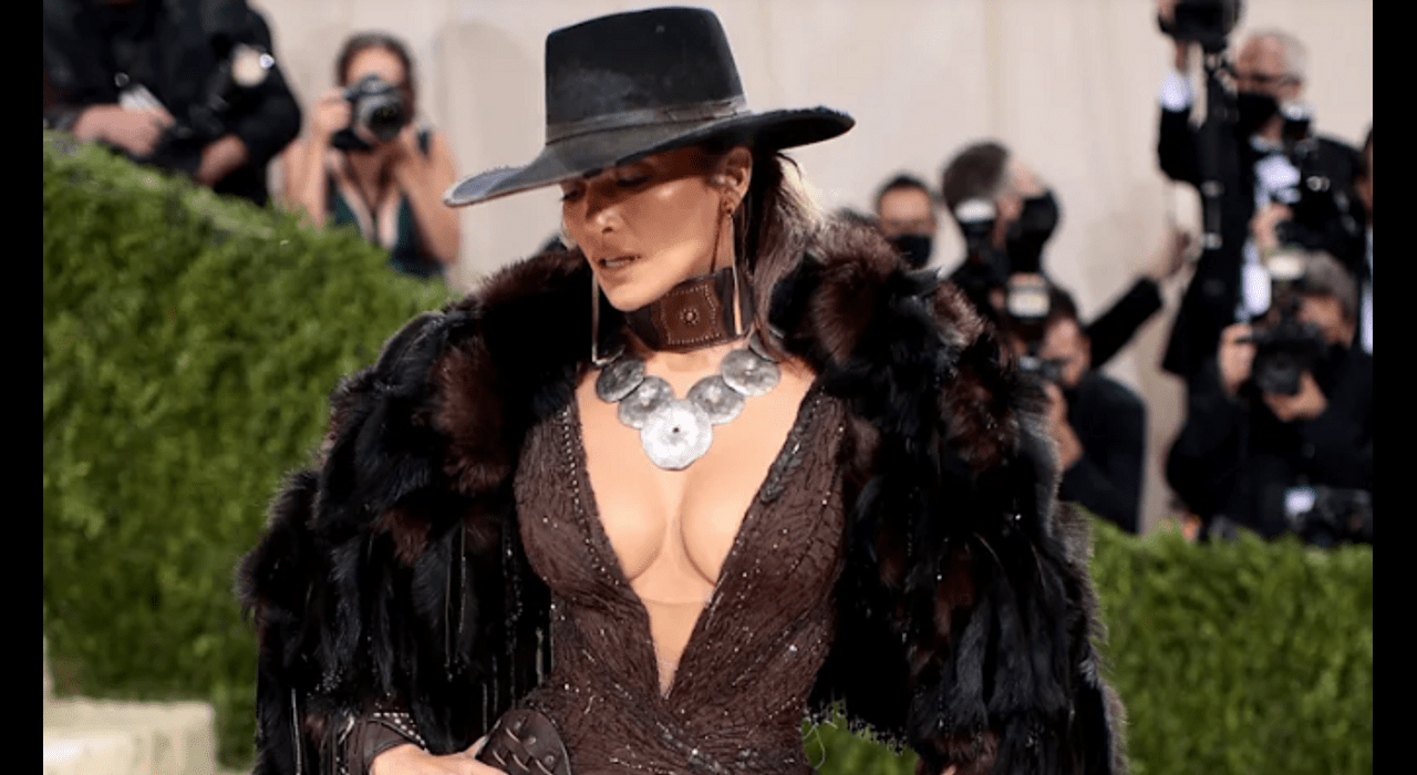why-did-jennifer-lopez-miss-the-met-gala-2022-after-the-news-of-the-engagement-of-jennifer-lopez-and-ben-affleck-many-fans-dreamed-of-seeing-the-couple-in-unique-looks-at-the-met-gala-2022