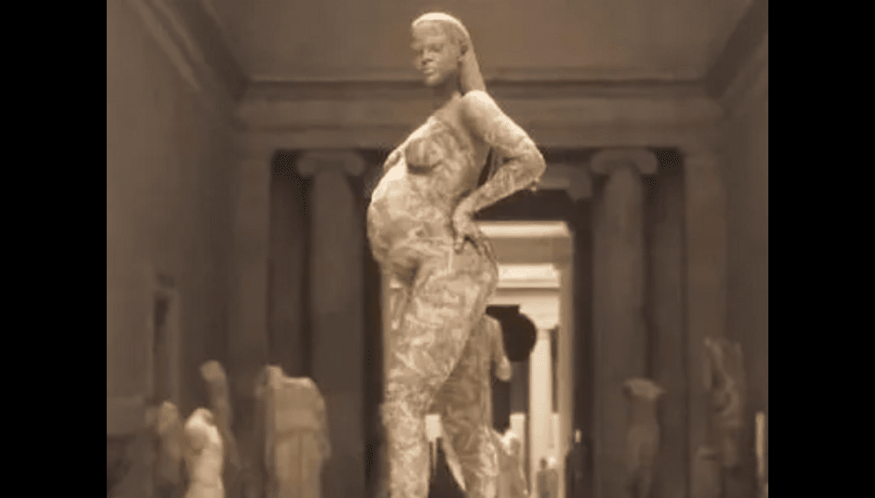 ”it-became-known-how-pregnant-rihanna-reacted-to-the-appearance-of-her-statue-at-the-metropolitan-museum-of-art”