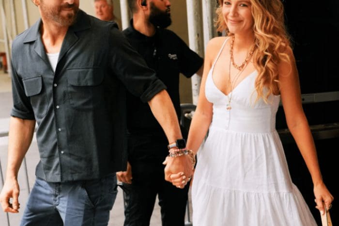 Blake Lively chooses the perfect dress for a hot summer in the city