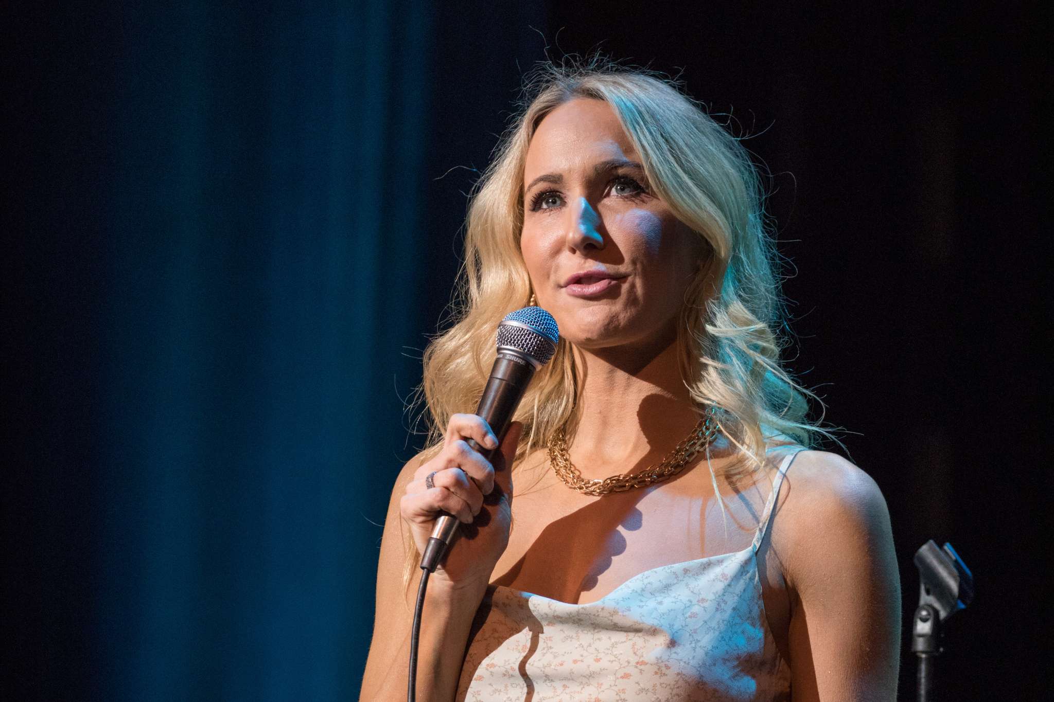 The On And Off Romance Of Nikki Glaser And Chris Convy