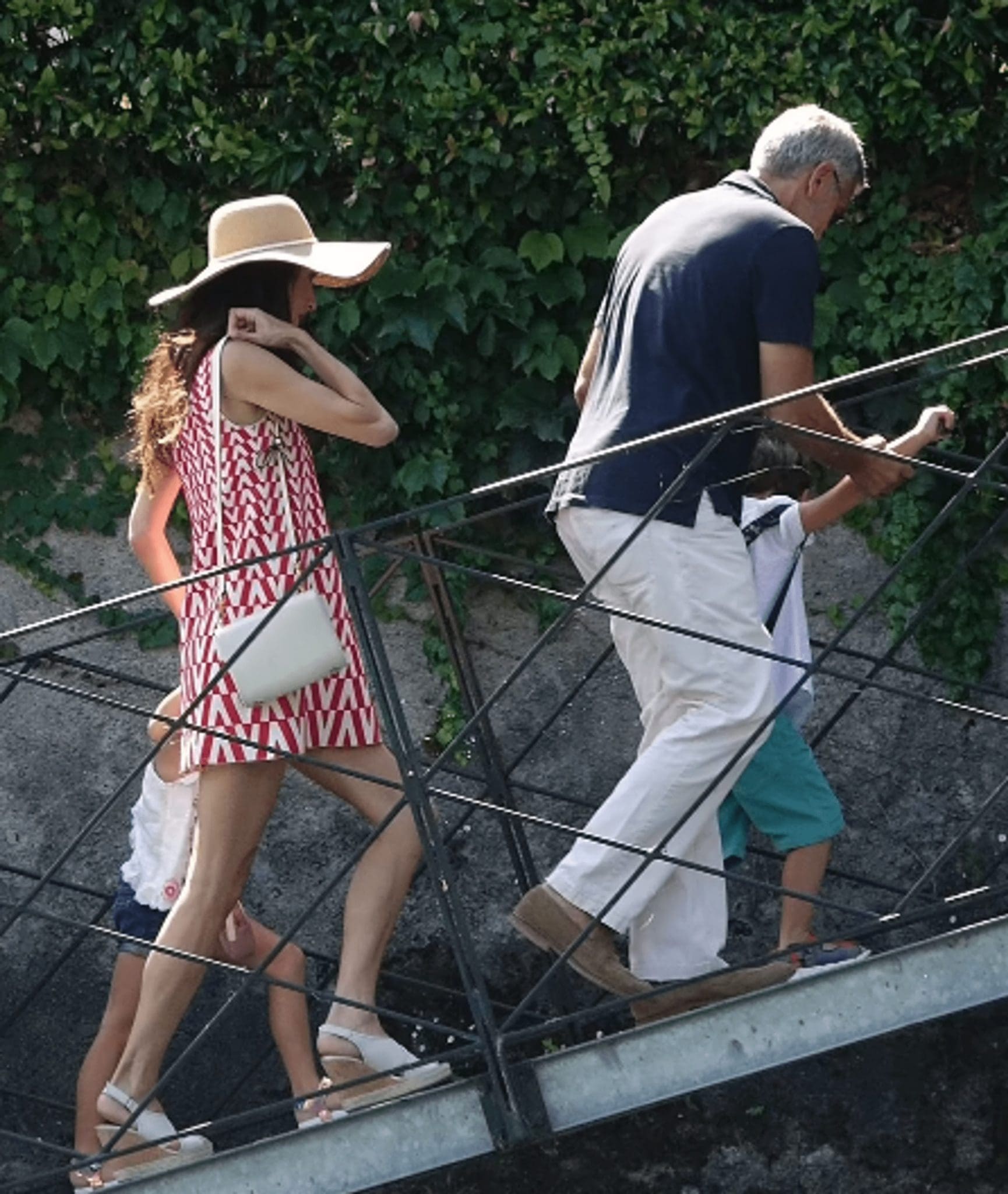 George Clooney And Amal Clooney Went On A Boat Tour With Their Five-Year-Old Twins In A Flippant Mini