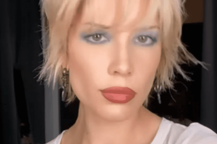Halsey Said Goodbye To Long Hair And Tried On Bright Makeup In The Style Of The 1990s