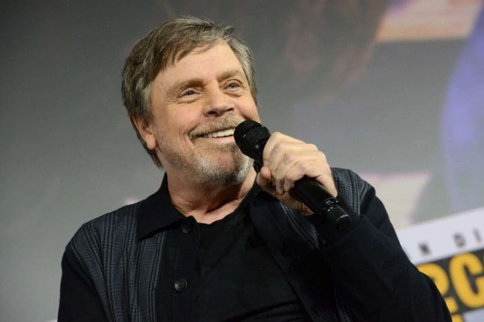 Mark Hamill Hilariously Defends Luke And Leia Kiss Scene From The Empire Strikes Back