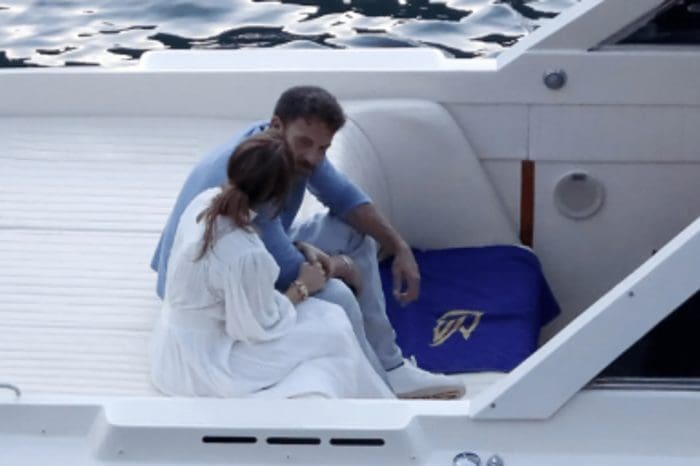 Ben Affleck And Jennifer Lopez Had A Passionate Kiss As They Raced Down Lake Como In Italy