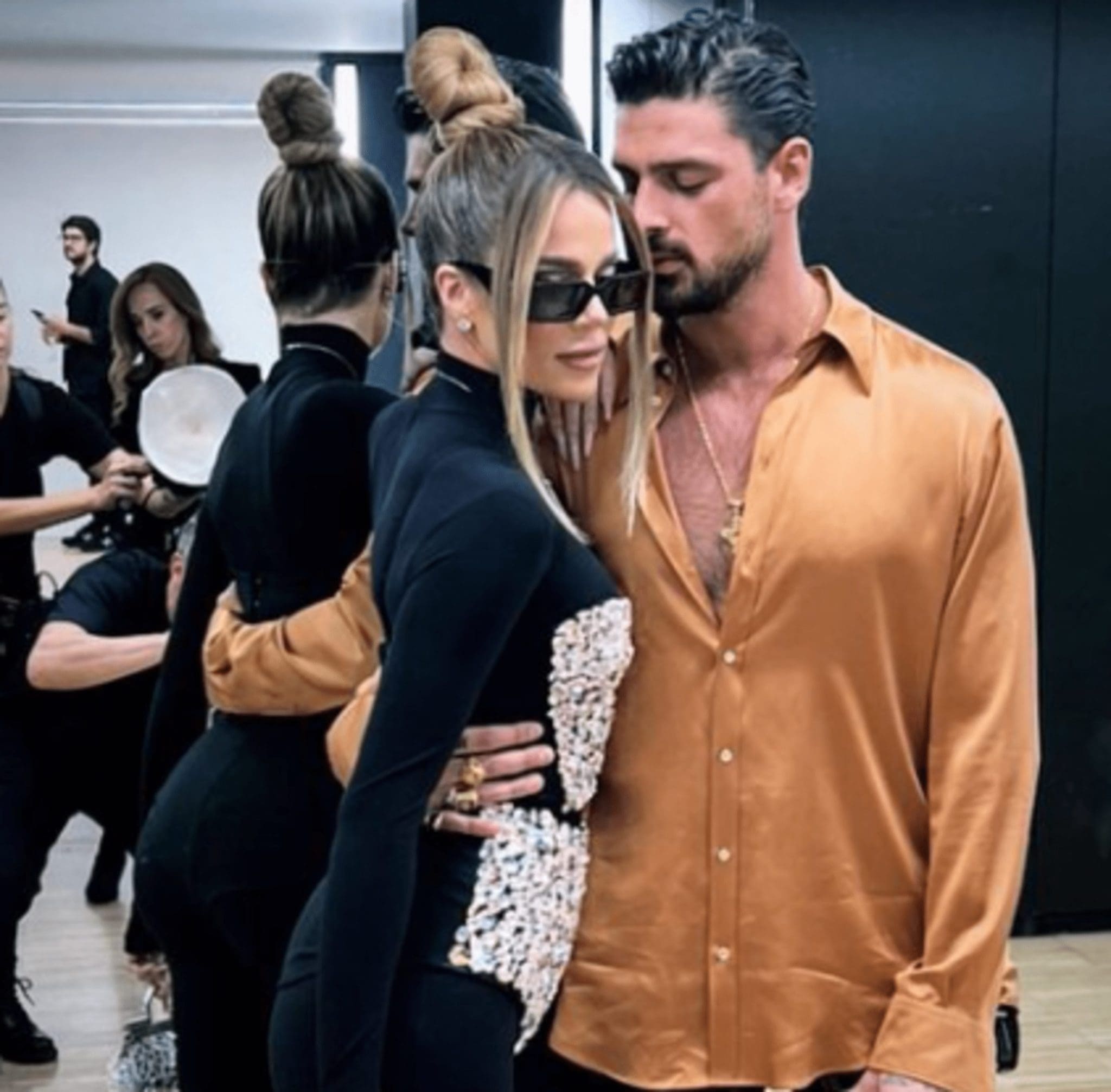 After Khloé Kardashian Posted A Photo Of Herself And 365 Days's Michele Morrone, The Internet Went Crazy