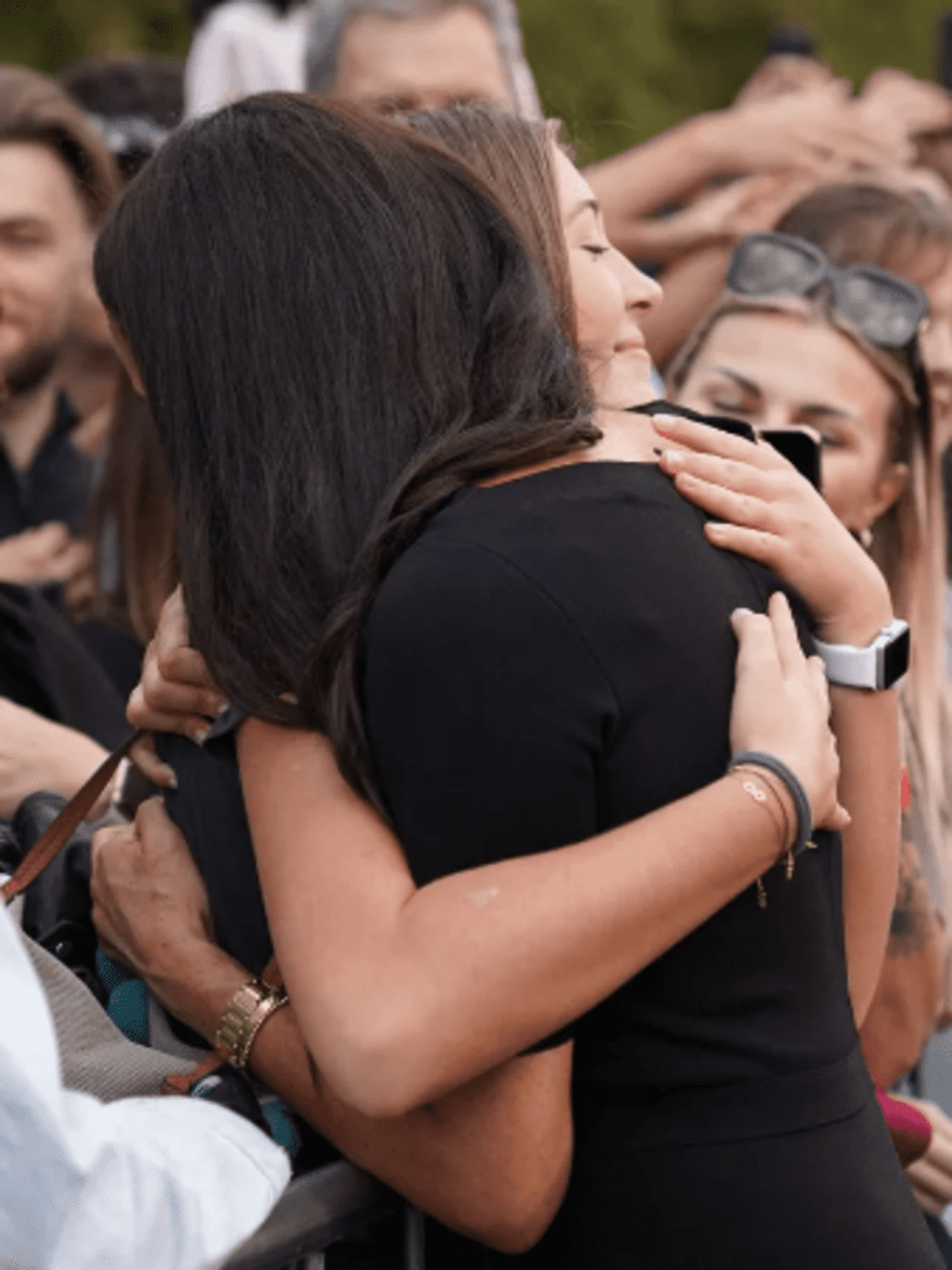 Meghan Markle Hugs A Supporter Who Wanted To Make Her Feel At Home