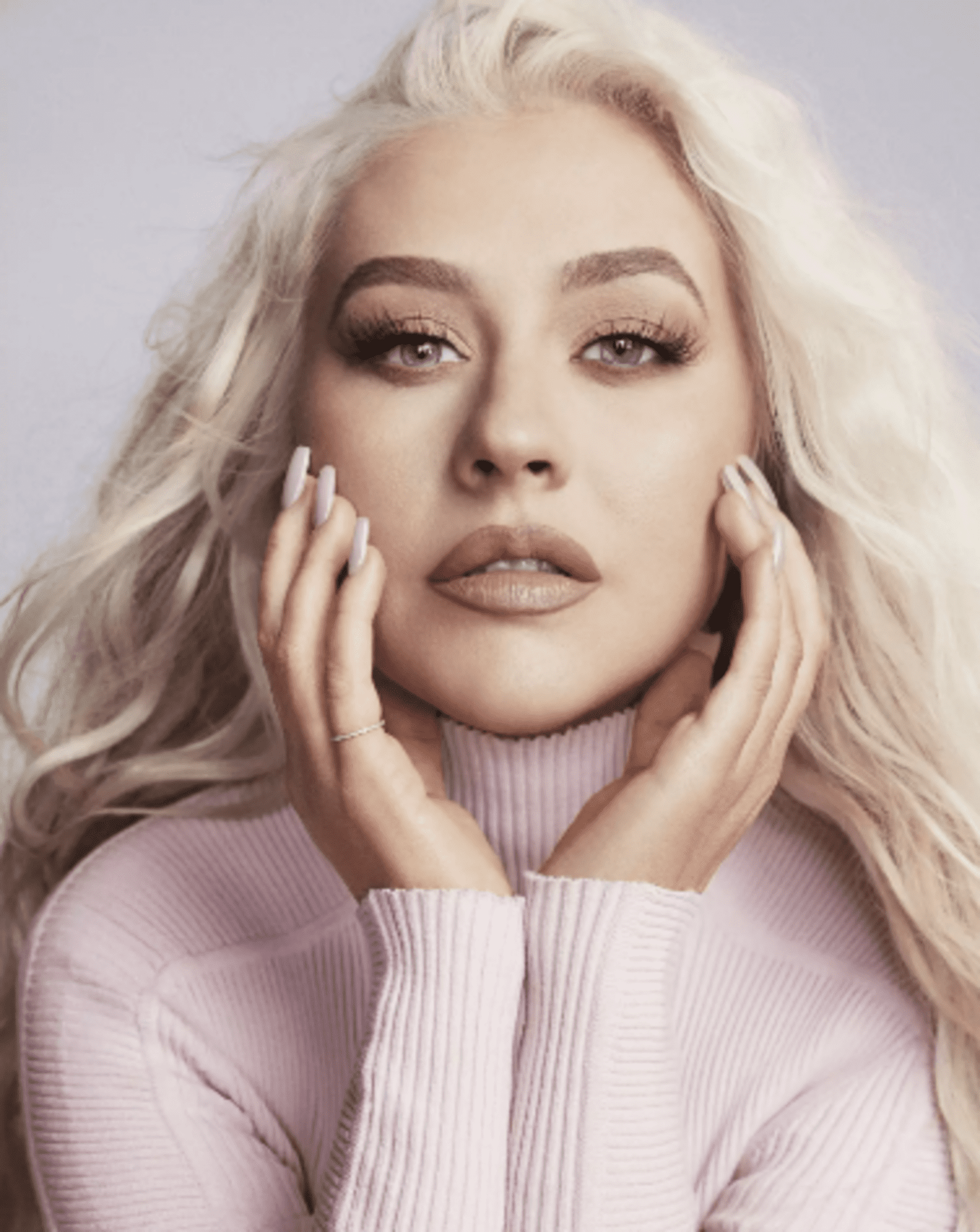 A Caution Against Cell Phone Use Appears In Christina Aguilera's Latest Beautiful Video