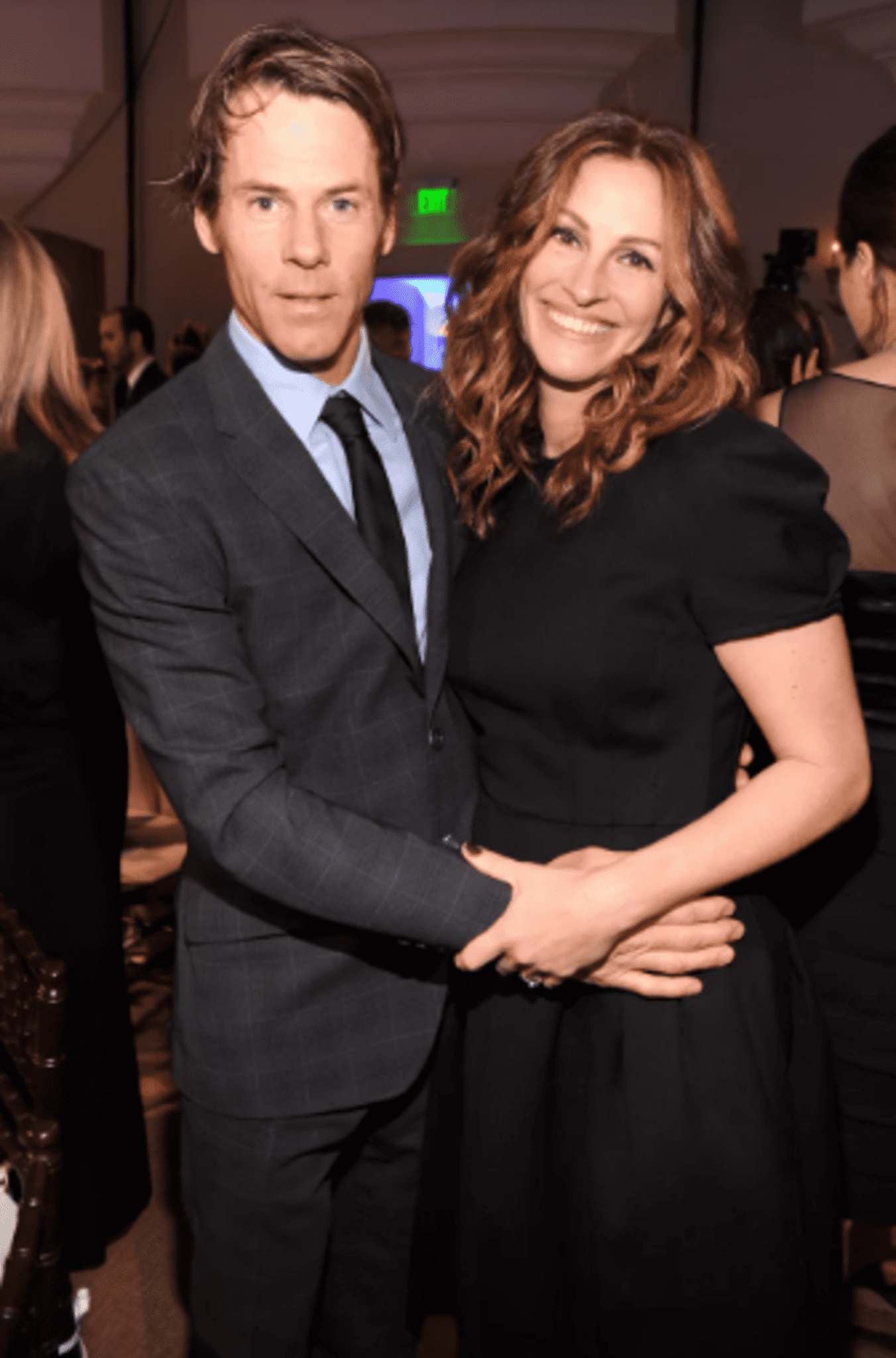 Julia Roberts Shares the Adorable Reason She Wants to Show Her Daughter Her Husband's Old Letters