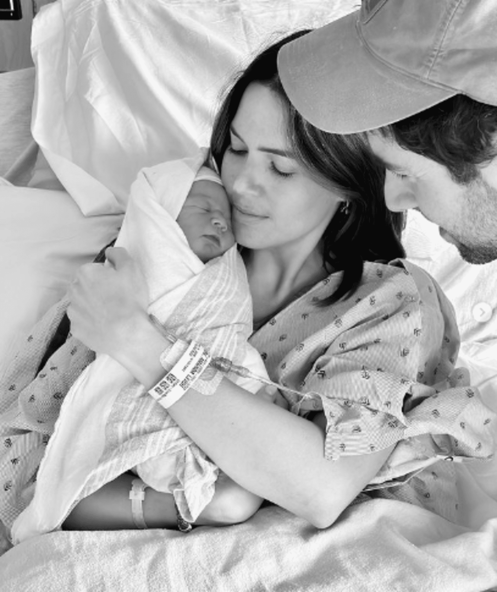 The second son of Mandy Moore and Taylor Goldsmith has finally arrived.