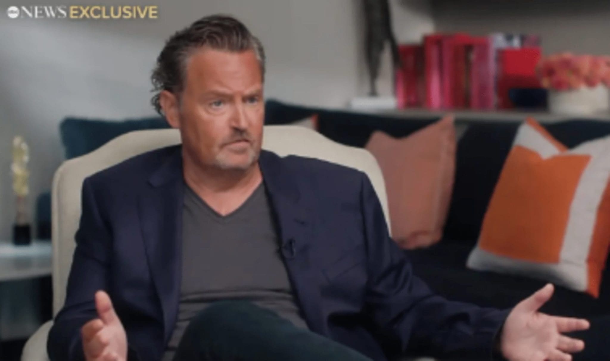 Matthew Perry and Diane Sawyer chat about meeting people online. Stupidity incarnate
