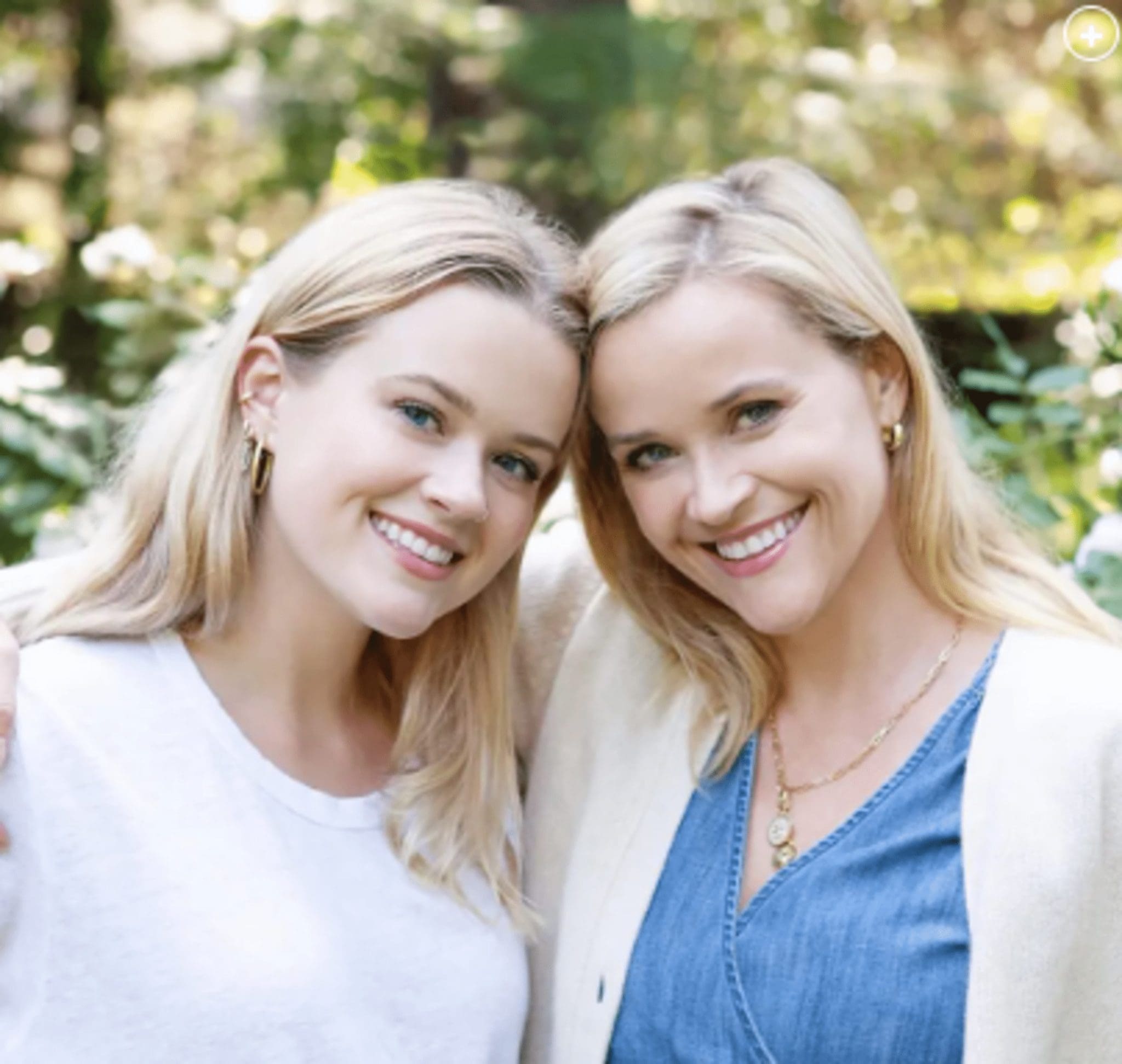 Even Reese Witherspoon and her daughter Ava Phillippe, she says, don't see the similarities.